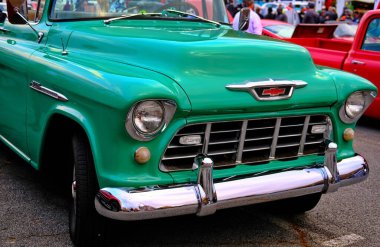 Klasik Yeşil Chevy pikap