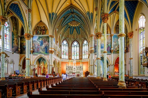 Pews em Saint Johns Cathedral — Fotografia de Stock
