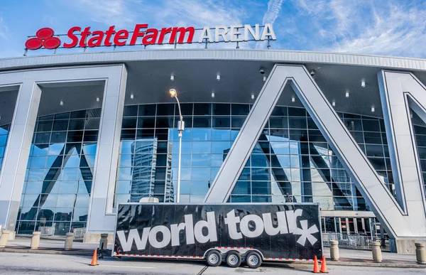 Samochód dostawczy na State Farm Arena — Zdjęcie stockowe