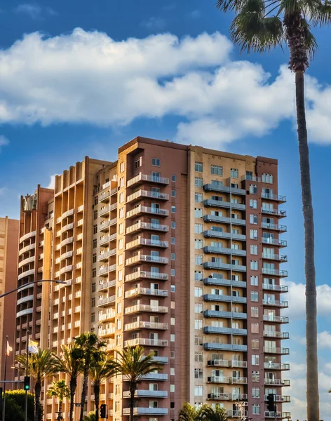 Colorful Condo Tower Long Beach — Stock Photo, Image