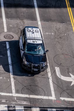 Long BeACH, CALIFORNIA - 21 Nisan 2022: Long Beach Queen Mary de dahil olmak üzere liman manzaralarıyla ünlüdür. 2028 Yaz Olimpiyatları boyunca Long Beach 'te birden fazla spor düzenlenecek..