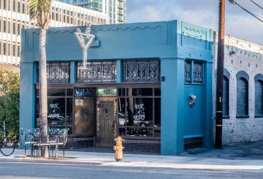 Long BeACH, CALIFORNIA - 21 Nisan 2022: Long Beach Queen Mary de dahil olmak üzere liman manzaralarıyla ünlüdür. 2028 Yaz Olimpiyatları boyunca Long Beach 'te birden fazla spor düzenlenecek..