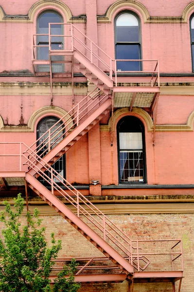 Fire Escape Old Painted Red Brick Building — Stock Photo, Image