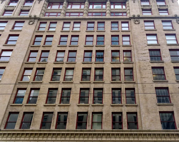 Fönster Old Stone Building Seattle — Stockfoto