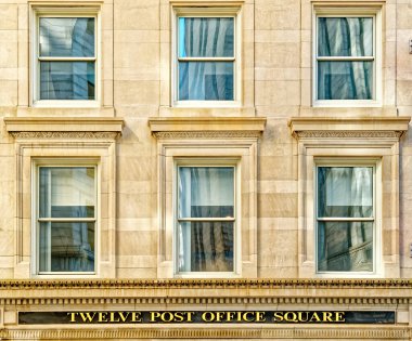 BOSTON, MASSACHUSETTS - 29 Ağustos 2022: Boston, ABD 'nin en eski şehirlerinden biridir ve tarihte zengindir. Bu da barlara, restoranlara ve tarihi mekanlara büyük bir turizm sektörü getiriyor..