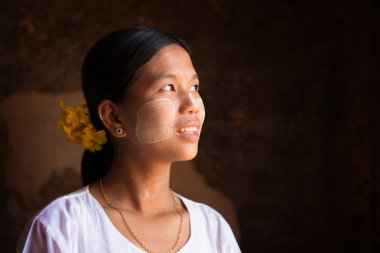 myanmar kız arıyorum