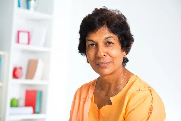 Indian mature woman — Stock Photo, Image