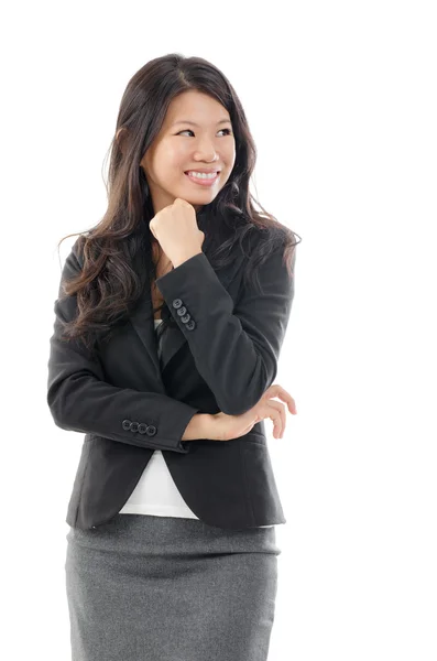 Мыслящая азиатская деловая женщина — стоковое фото
