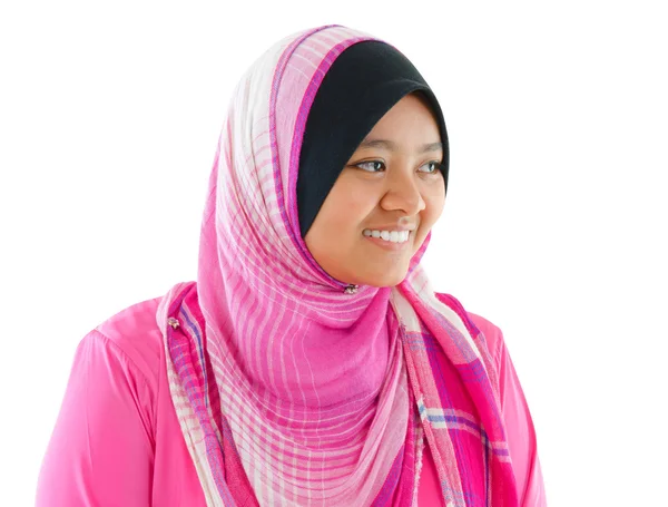 Retrato do Sudeste Asiático menina muçulmana — Fotografia de Stock