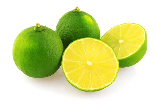 Citrons verts frais et tranches — Photo