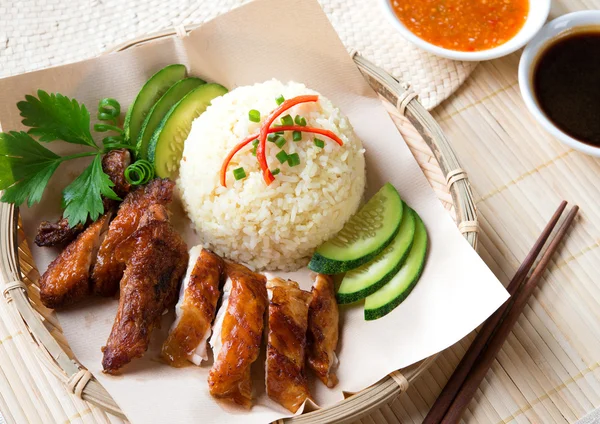 Delicious Singapore chicken rice. — Stock Photo, Image