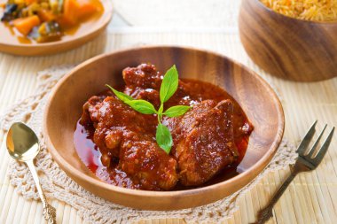 Hint tavuk biryani pirinç