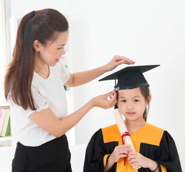 Kindergarten graduation — Stock Photo, Image