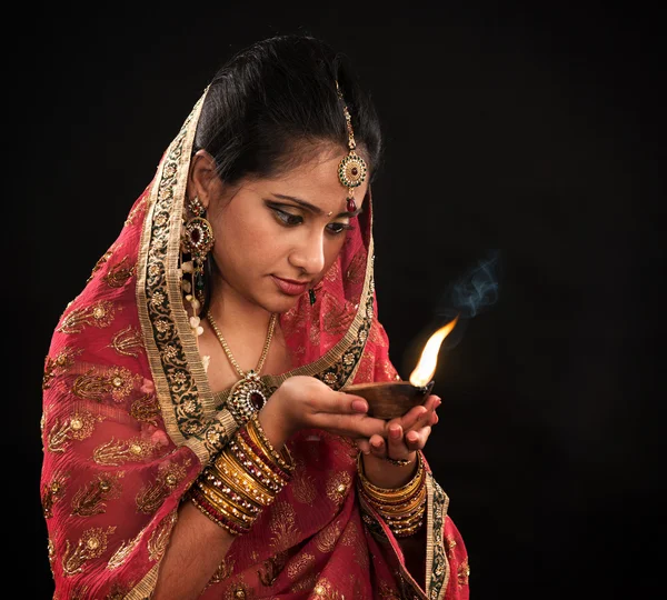 Diwali Indian woman with oil lamp — Zdjęcie stockowe