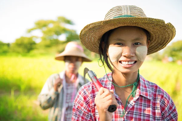 Asijské tradiční farmář Myanmar — Stock fotografie