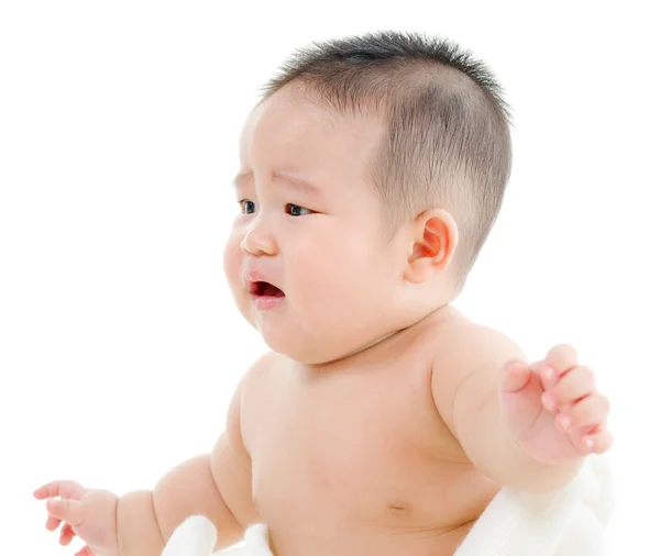 Éhes ázsiai kisfiú sír — Stock Fotó