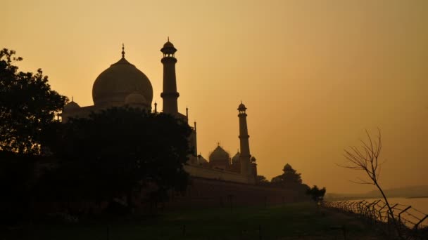 泰姬玛哈阿格拉印度间隔拍摄日落. — 图库视频影像