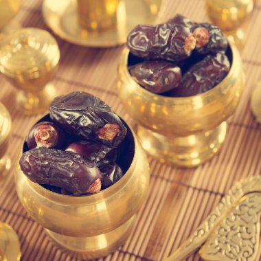 kurutulmuş hurma meyve veya kurma