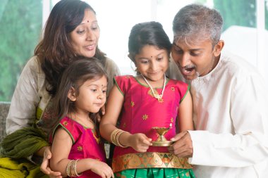 Diwali kutlamaları