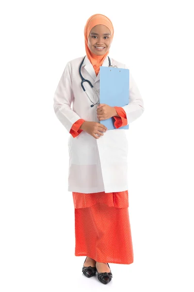 Full body young Muslim female doctor — Stock Photo, Image