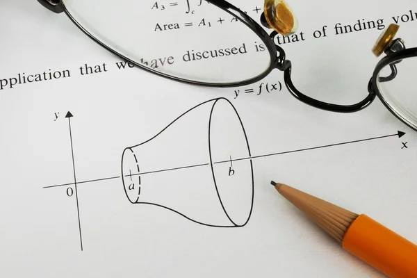 解决教育的高校数学问题概念 — 图库照片