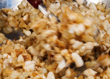 Kızarmış domuz pastırması cracklings