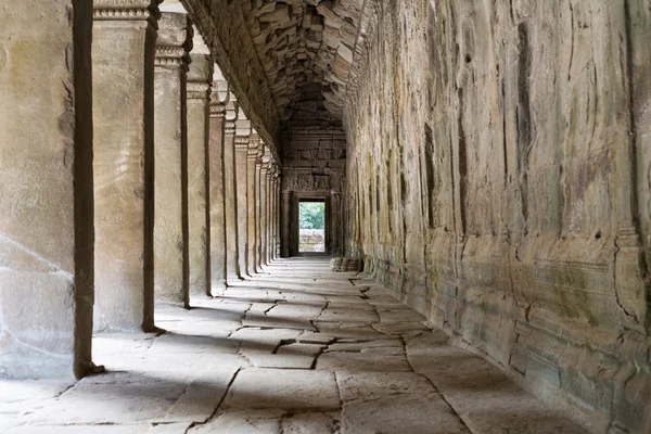 Corredor exterior de Angkor Wat, Camboya — Foto de Stock