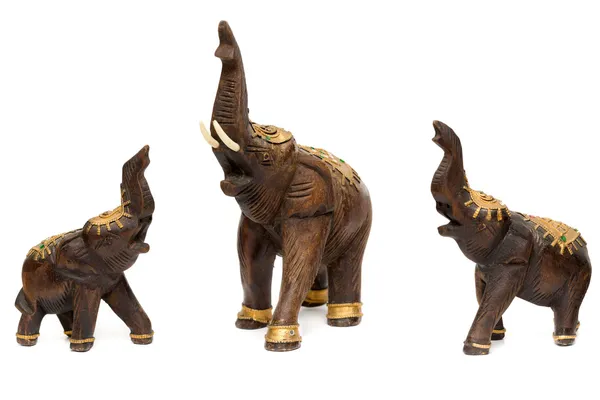 Três estátuas de madeira de elefantes — Fotografia de Stock