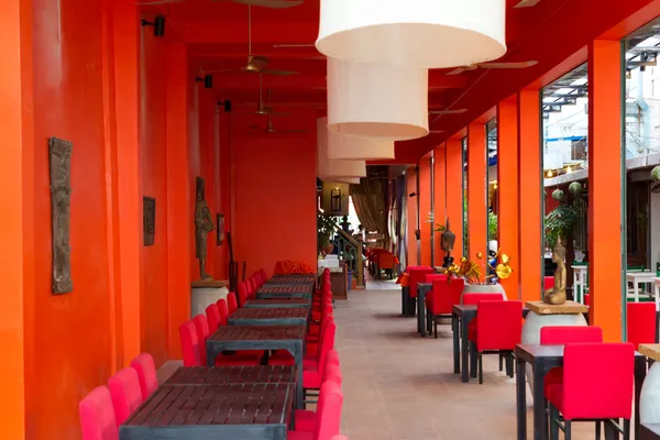カンボジアのオレンジ色のクリアランスのオリエンタル レストラン — ストック写真