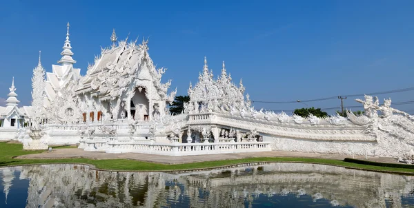 Panorama wat rongkun - bílý chrám v chiangrai, Thajsko — Stock fotografie