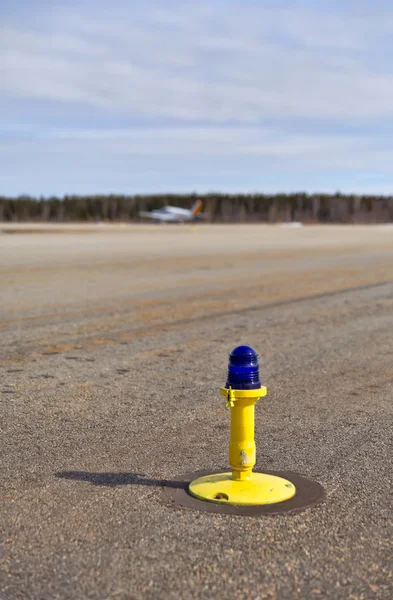 Light on taxiway — Stock Photo, Image