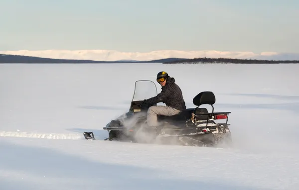 Snowmobil 冬のスポーツ — ストック写真