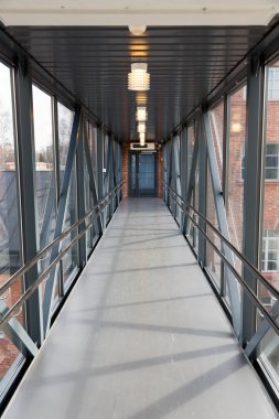 üstgeçidin nouveau