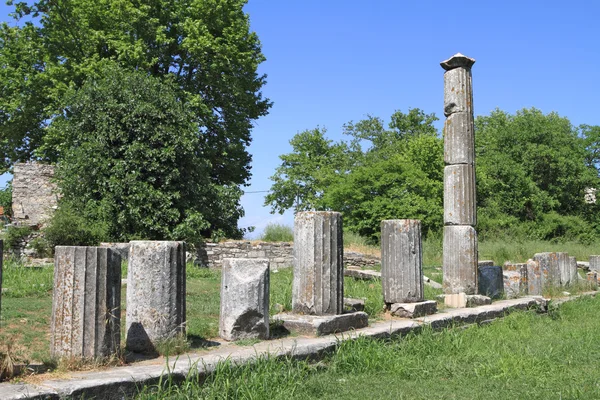 Ruiner av antikt grekiskt tempel Royaltyfria Stockfoton