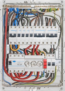Elektrik dağıtım panosu