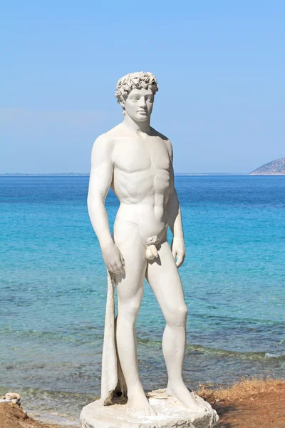 Ancient greek statue of a young athlete — Stock Photo, Image