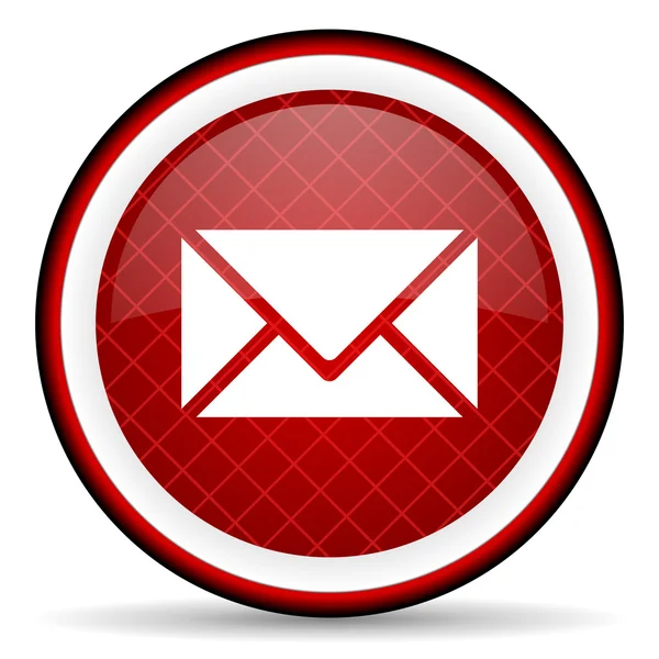 Beyaz arkaplanda kırmızı e- posta simgesi — Stok fotoğraf