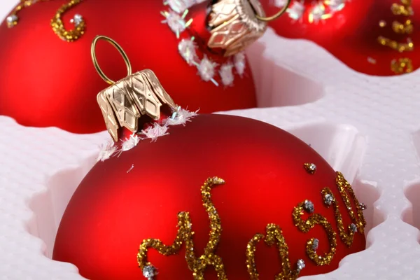 Rode kerstballen — Stockfoto