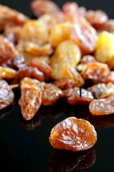 Yellow raisins — Stock Photo, Image