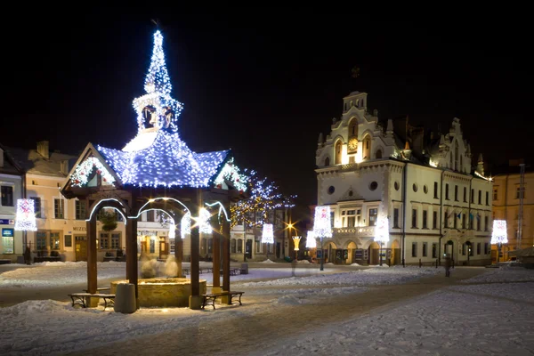 Şehir süslenmiş Noel aydınlatma, rzeszow, Polonya