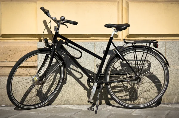 Stockholm, İsveç 'te klasik antika şehir bisikleti. — Stok fotoğraf