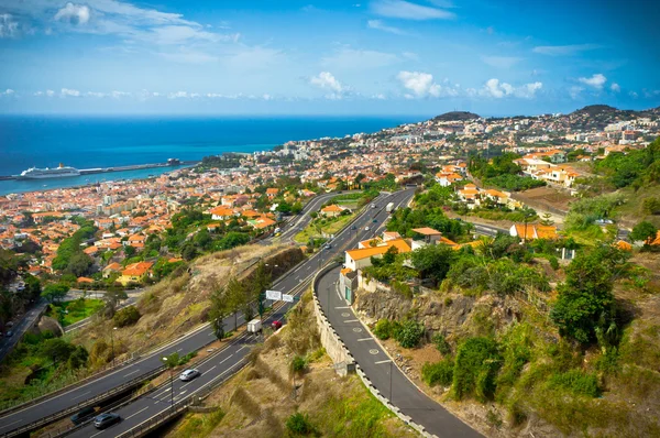 Hermosa vista de Funchal, Isla de Madeira, Portugal — Foto de Stock