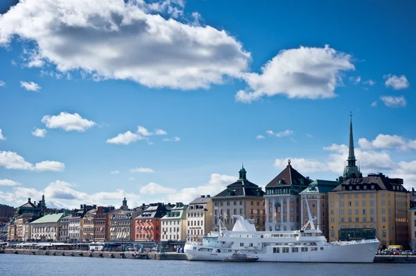 Uma vista da parte medieval Gamla Stan da cidade de Estocolmo — Fotografia de Stock