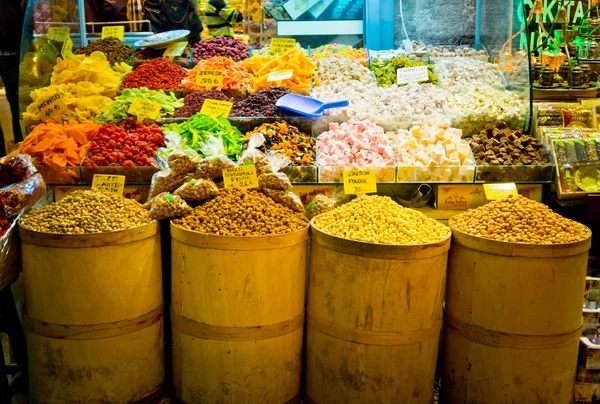 Pack of variety spices on Istanbul market, Turkey — Stock Photo, Image