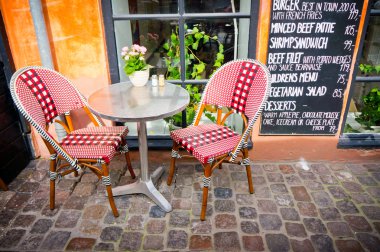Vintage eski moda Cafe sandalye masa Kopenhag, denm