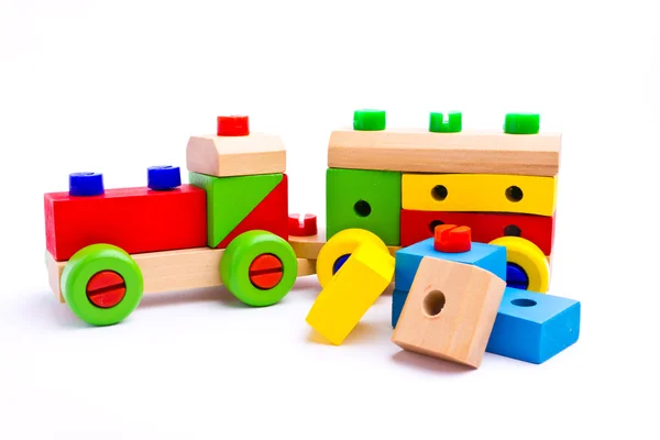 Kleurrijke houten speelgoed trein geïsoleerd op witte achtergrond — Stockfoto