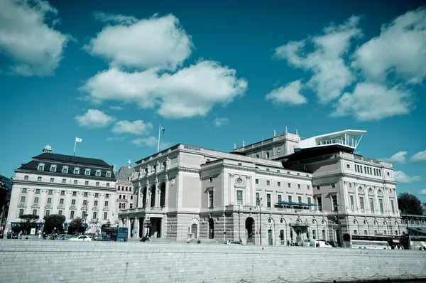 Uma vista da Royal Swedish Opera House em Estocolmo, na Suécia — Fotografia de Stock