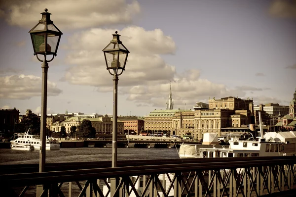 Una vista de la ciudad vieja de Estocolmo, Suecia — Foto de Stock