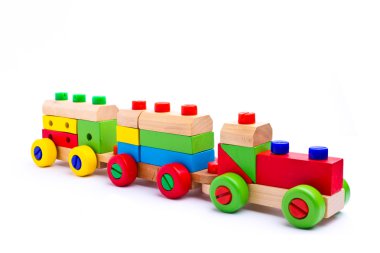 renkli ahşap oyuncak tren izole üzerinde beyaz arka plan