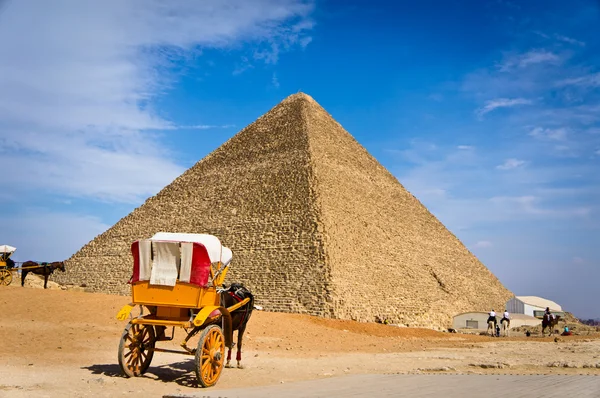 Pirámide de Khafre en Giza, Egipto — Foto de Stock